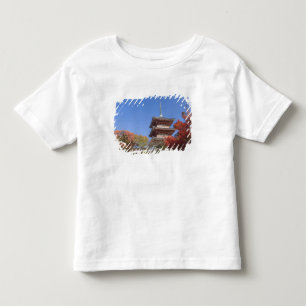 Japan, Kyoto, Pagode in Herbstfarben Kleinkind T-shirt