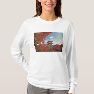 Japan, Kyoto, Pagode in Herbstfarben T-Shirt