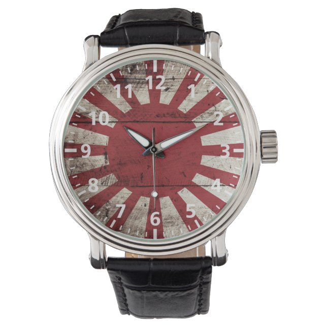 Japan steigt Sonnenflagge auf alten Holzkörnern an Armbanduhr (Vorderseite)