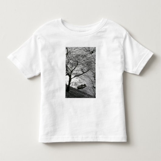 Japan, Tokio. Kirschblüten im Kaiserreich Kleinkind T-shirt (Vorderseite)