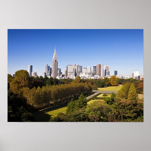 Japan. Tokio. Shinjuku District Skyline und Poster (Vorne)