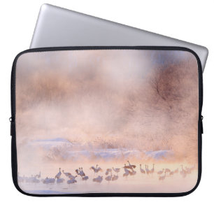 Japan Winternatur. Naturlandschaft, verschneite Na Laptopschutzhülle