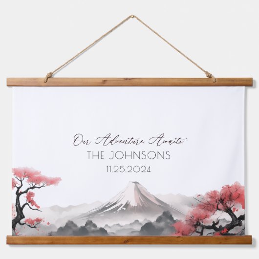 Japandi Mountain Watercolor Wedding Gästebuch Wandteppich Mit Holzrahmen (Vorne)