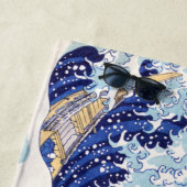 Japaner bewegt Badetuch wellenartig (Beispiel)