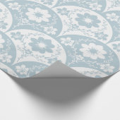 Japanese Floral Pattern in Soft Blue and White Geschenkpapier (Ecke)