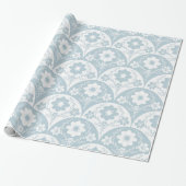 Japanese Floral Pattern in Soft Blue and White Geschenkpapier (Ungerollt)