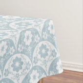 Japanese Floral Pattern in Soft Blue and White Tischdecke (Beispiel)