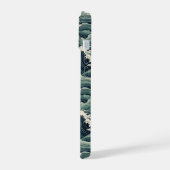 Japanese Waves Print Monogrammed iPhone 15 Hülle (Linke Seite)