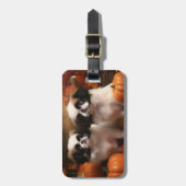 Japanisch Chin Welppy Autumn Delight Pumpkin Gepäckanhänger (Vorderseite vertikal)