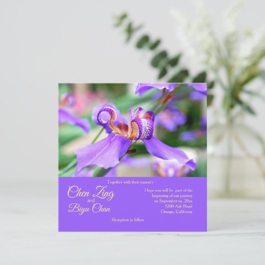 Japanisch Iris Custom Wedding Einladung (Stehend Vorderseite)