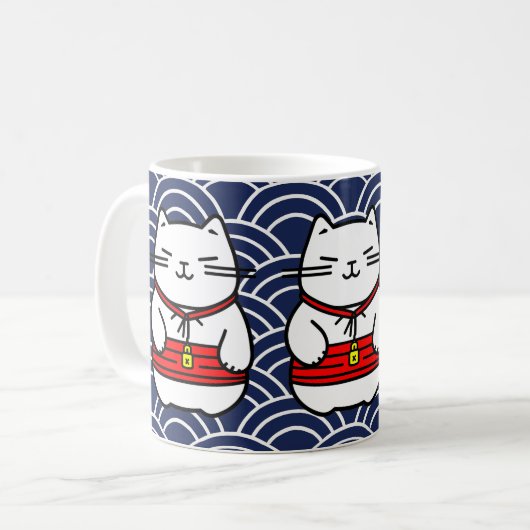 Japanisch Lucky Cat oder Maneki-Neko Kaffeetasse (Vorderseite Links)