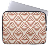 Japanisch Seigaiha Wave Rust Terracotta Laptopschutzhülle (Vorderseite)
