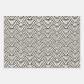 Japanisch Seigaiha Wave | Schwarz und Creme weiß Geschenkpapier Set (Vorderseite)