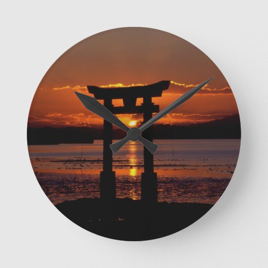 Japanisch Shrine Nagao Runde Wanduhr (Vorderseite)