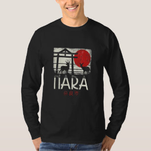 Japanisch Sika Deer Nihon Nippon Torii Retro Nara  T-Shirt