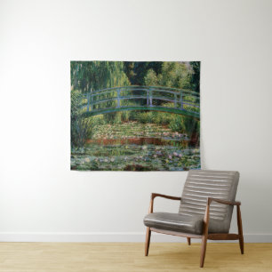 Japanische Brücke über den Water Lily Pond by Mone Wandteppich