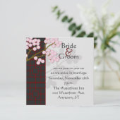 Japanische Dynpros und rosa Blüten laden zur Hochz Einladung (Stehend Vorderseite)