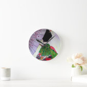 Japanische Geisha-Kunst mit Kimono und Schirm Runde Wanduhr (Zuhause)