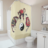 JAPANISCHE KATZEN, ROTE TATTOOS, YIN YANG DUSCHVORHANG (Beispiel)