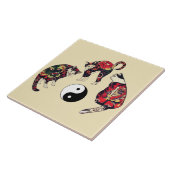 JAPANISCHE KATZEN, ROTE TATTOOS, YIN YANG FLIESE (Seite)