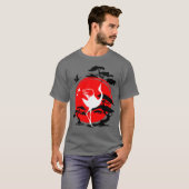 Japanische Krane Bird Bonsai Tree and Red Sun T-Shirt (Vorne ganz)