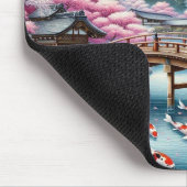 Japanische Landschaft mit Bridge-, Koi- und Sakura Mousepad (Ecke)