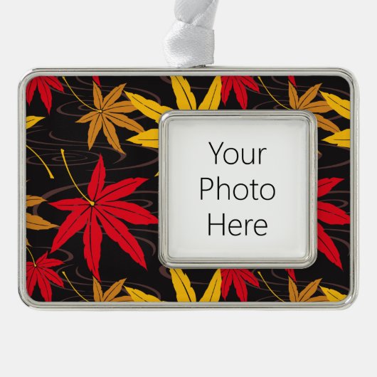 JAPANISCHE MAPLE LEAF (SCHWARZ) Rahmen-Ornament SILBER (Vorderseite)