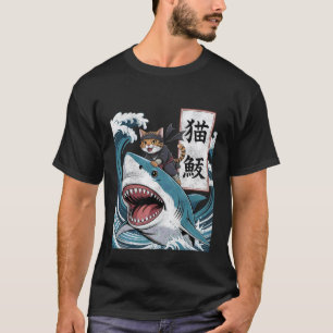 Japanische Ninja-Samurai-Katze reitet auf Hai Retr T-Shirt