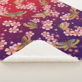 Japanische Schmetterlinge Amid Sakura Blüten Rot Sherpadecke (3/4)