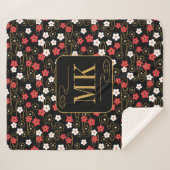 Japanische Schwarze Sakura-Blossom-Monogramm-Initi Sherpadecke (Vorderseite (Horizontal))