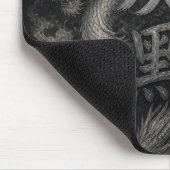 Japanischer Drache mit Kanji-Geist Mousepad (Ecke)