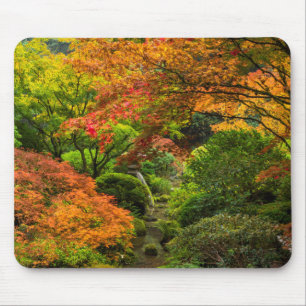 Japanischer Garten im Herbst in Portland, Oregon 2 Mousepad
