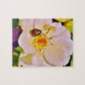 Japanischer Käfer auf White Rose Puzzle (Horizontal)
