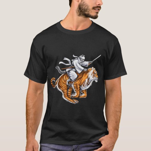 Japanischer Katzen-Samurai-Ninja-Reitetiger T-Shirt (Vorderseite)
