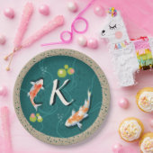 Japanischer Koi-Fisch im Teich für viel Glück Pappteller (Party)