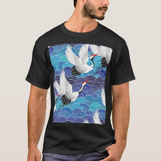 Japanischer Kranich: Verziertes Vogelmuster. T-Shirt (Vorderseite)