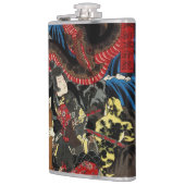 Japanischer Krieger kämpft gegen Riesenschlange Flachmann (Links)