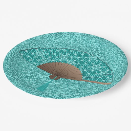 Japanischer Lüfter im Asanoha-Muster, Türkis Pappteller (Schrägansicht)