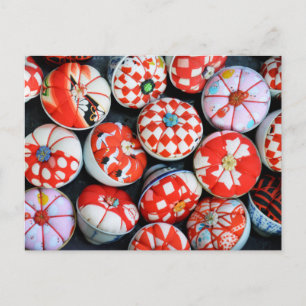 Japanisches Button Cushions Postkarte