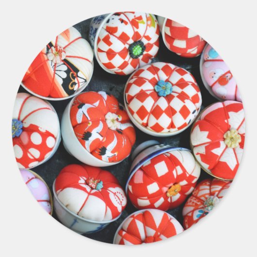 Japanisches Button Cushions Runder Aufkleber (Vorderseite)