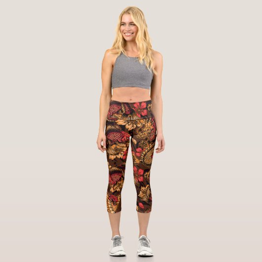 Japanisches Drachenkoi-Muster. Capri Leggings (Vorderseite)