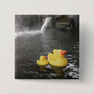 Japanisches GummiDuckies Button