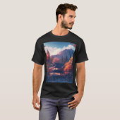 Japanisches Haus in den Bergen T-Shirt (Vorne ganz)