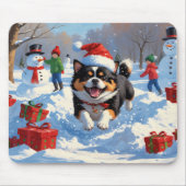 Japanisches Kinn im Schnee mit Weihnachtsmütze Mousepad (Vorne)