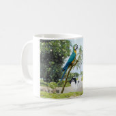 Japanisches Kino und Macaw Kaffeetasse (Vorderseite Links)