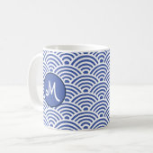Japanisches klassisches Wellenmuster mit Monogramm Kaffeetasse (Vorderseite Links)