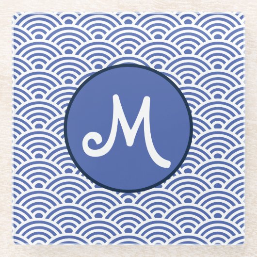 Japanisches Wellenmuster und Monogramm Glasuntersetzer (Vorderseite)