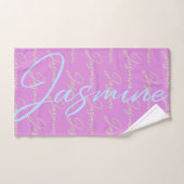 Jasmine Repetiernamenmuster Badhandtuch Set (Handtuch)