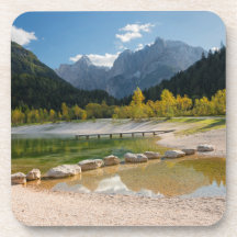 Jasna-See in den slowenischen Alpen im Herbst