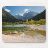 Jasna-See in den slowenischen Alpen im Herbst Mousepad (Vorne)